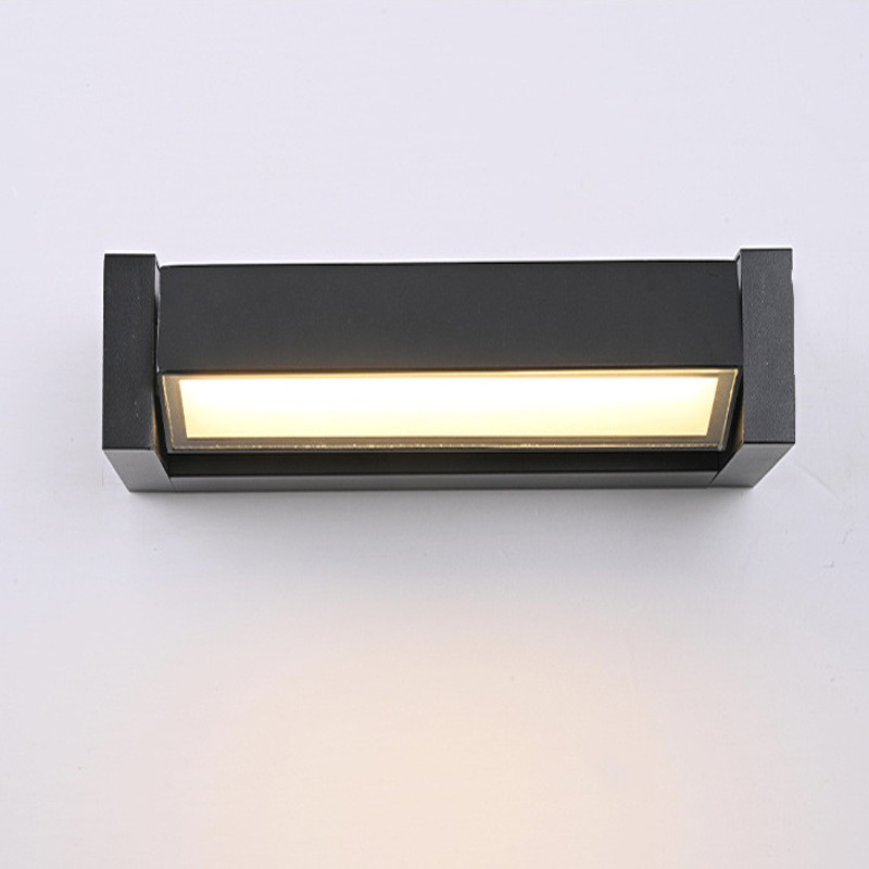 Lampada da parete impermeabile - Decor Lighting Cy recensione e prezzo
